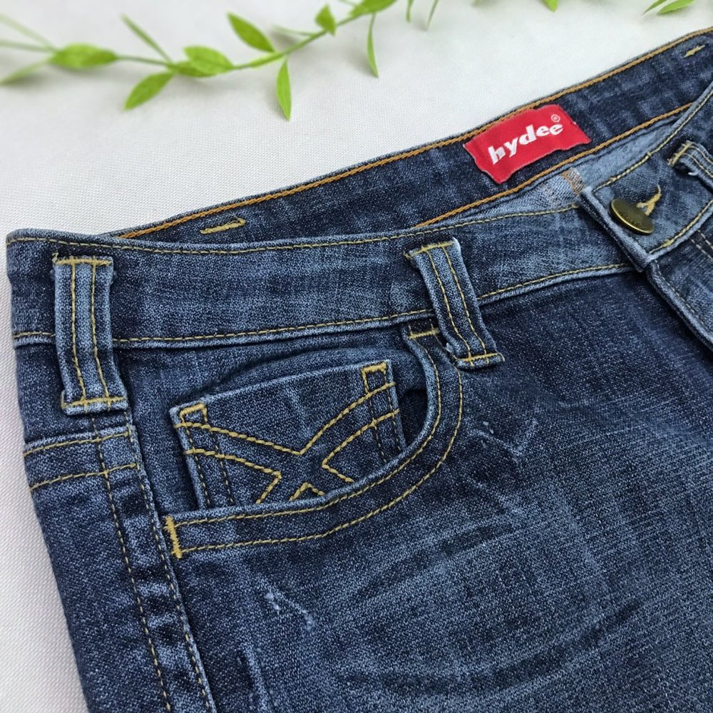 Fresh Peice Original ( HYDEE ) Straight fit mid wash jeans Fixed Price - Picture 3 of 5